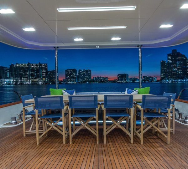 Aft Deck With Alfresco Dining