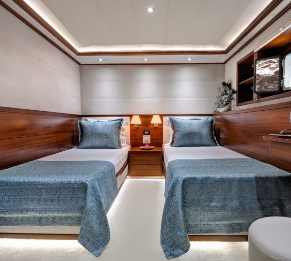 Alessandro Interior - Twin cabin