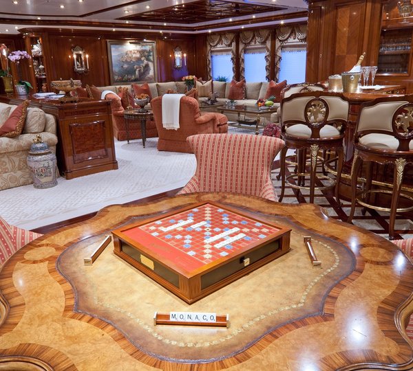 Bridge Deck Skylounge