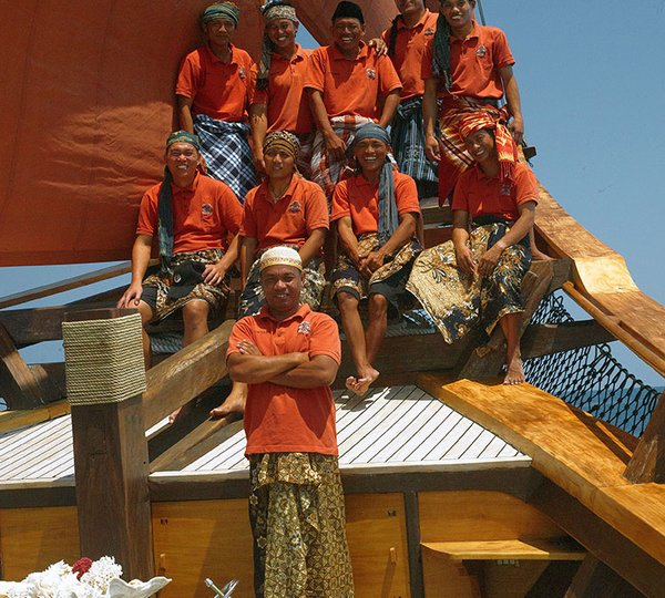 Crew Of SI DATU BUA