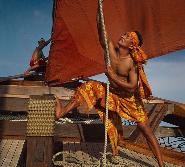 Crew On Board SI DATU BUA