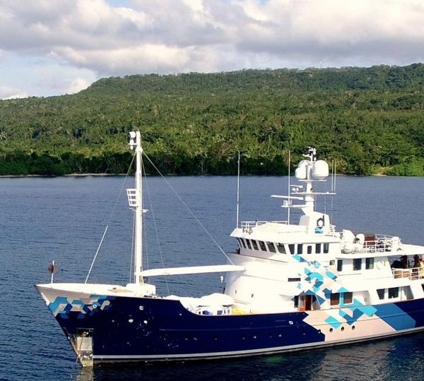 Dardanella Yacht Aerial