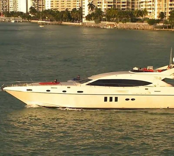 EXTERIOR - SIDE PROFILE