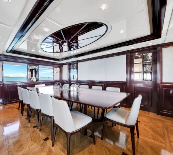 Enterior Dining Area