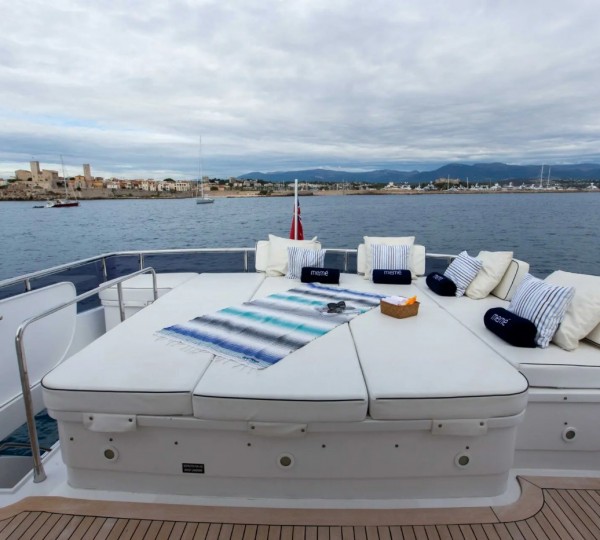 Exterior Relaxation Area