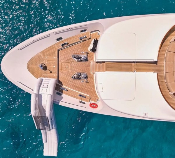 Foredeck Relaxation Area