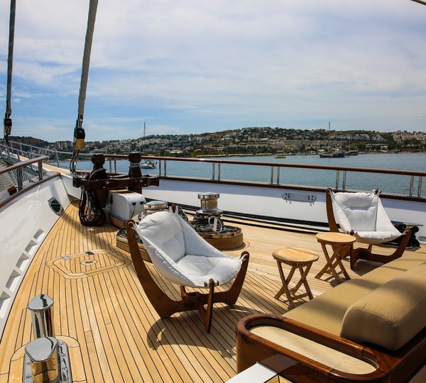Foredeck Seating And Relaxation