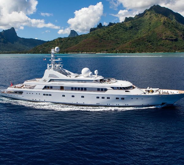 Grand Ocean Yacht in South Pacific - Profile Photo