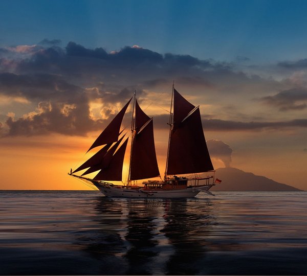 Impressive Sunset Picture Of SI DATU BUA