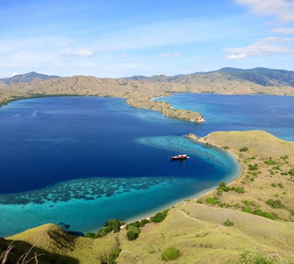 Indonesian Phinisi Charter Yacht