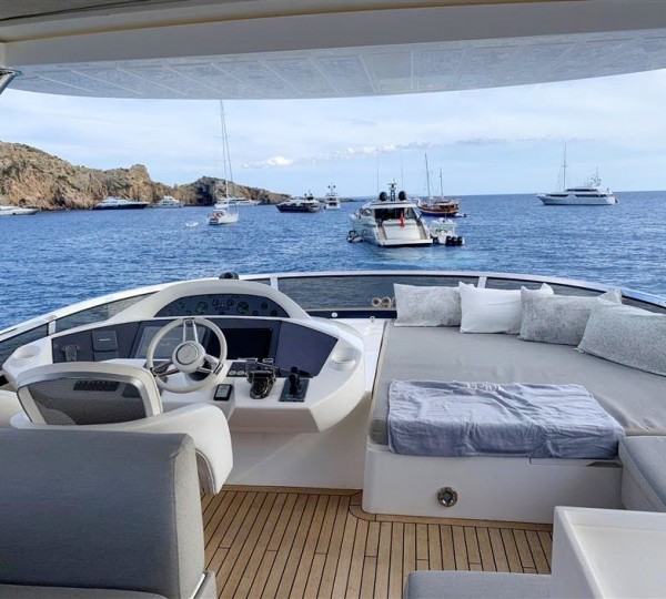 LI JOR Flybridge Helm Controls