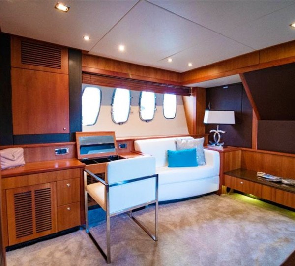 LI JOR Interior - Master Cabin