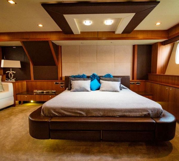 LI JOR Interior - Master Cabin