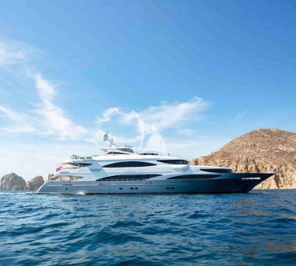 Luxury Superyacht CHAMPAGNE SEAS