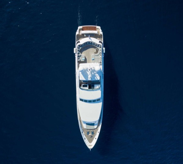 Luxury Superyacht MILOS AT SEA