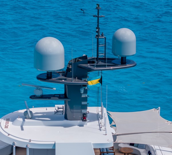 Luxury Superyacht REVERIE - Detail