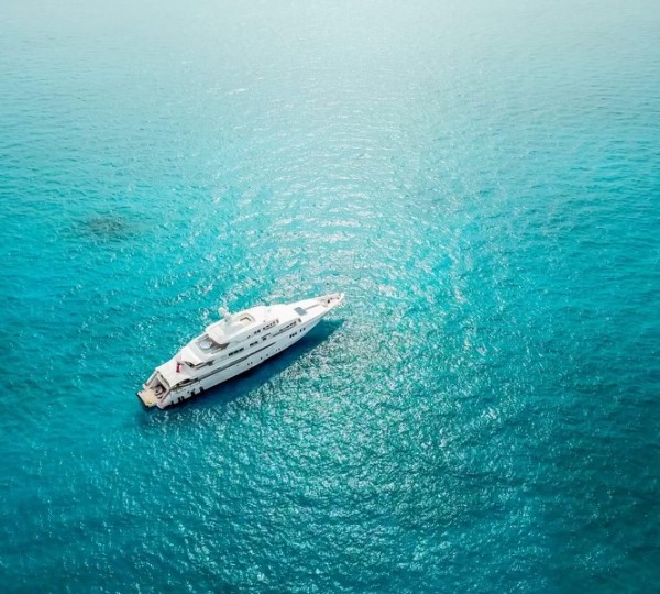 Luxury Yacht PARTY GIRL