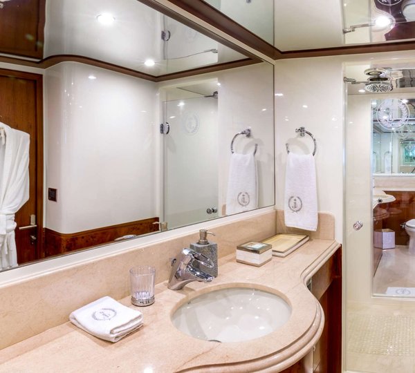 Master Ensuite Bathroom