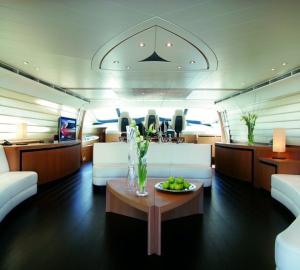 Mistral 55 - Interior