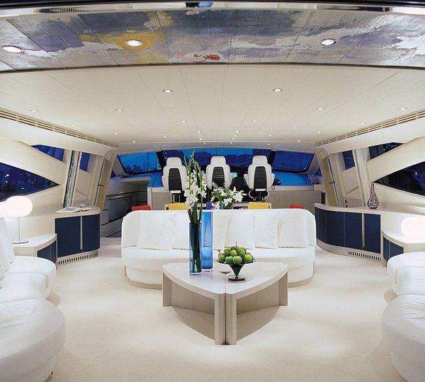 Mistral 55 - Interior