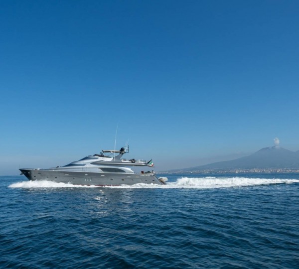 Motor Yacht LADY B