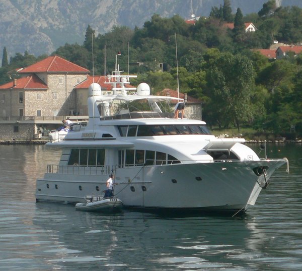 Motor Yacht Harmony