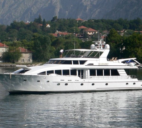 Motor Yacht Harmony