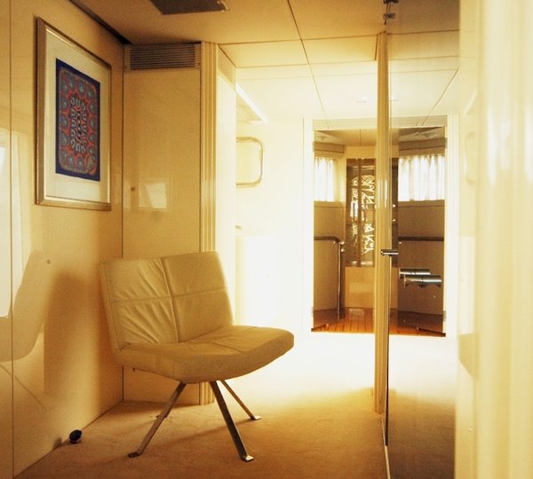 Motor Yacht Lady Arraya