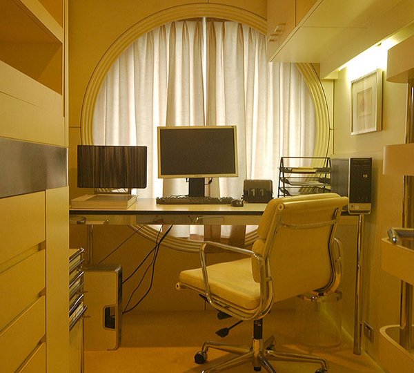 Motor Yacht Lady Arraya -  Study