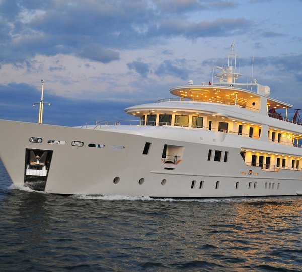 PALMARINA Profile Underway