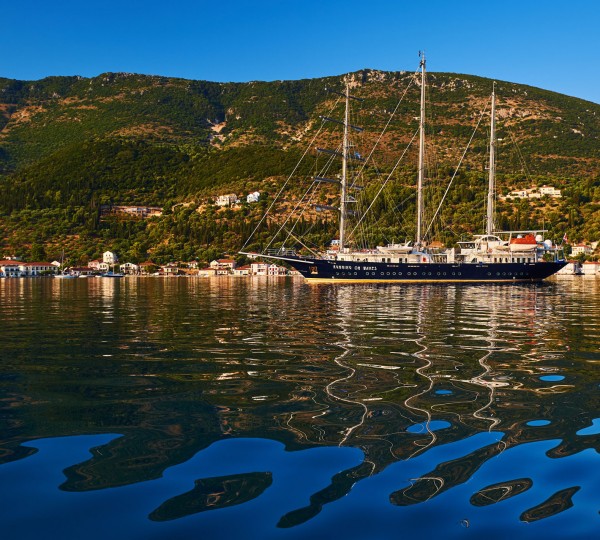 Running On Waves Superyacht