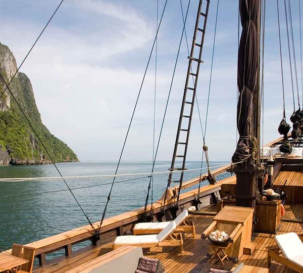 SI DATU BUA - Foredeck