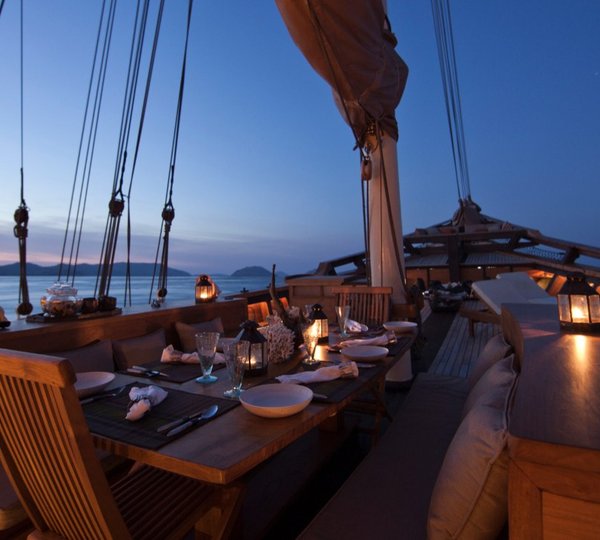 SI DATU BUA Prepares For An Evening Meal