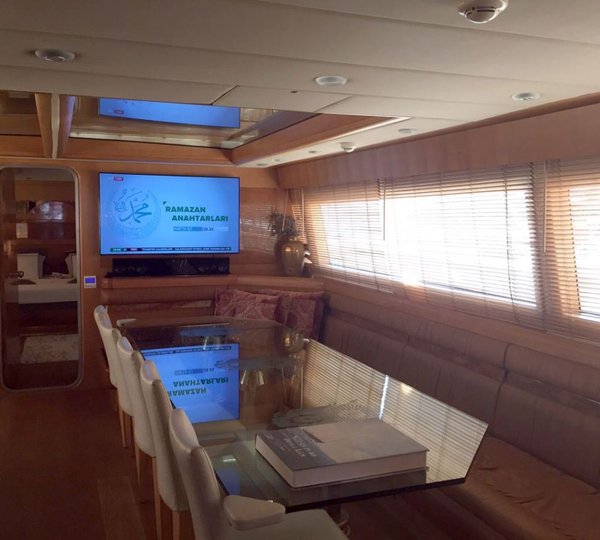 SUHEYLA SULTAN Dining