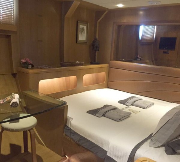 SUHEYLA SULTAN Double Bed