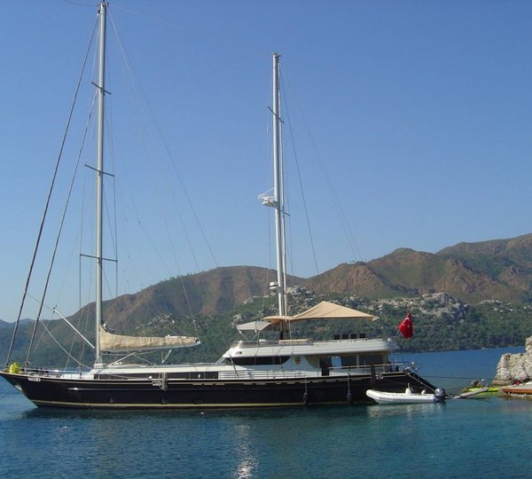 SUHEYLA SULTAN Underway