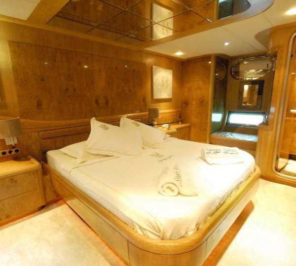 SY SUHEYLA SULTAN Double Cabin