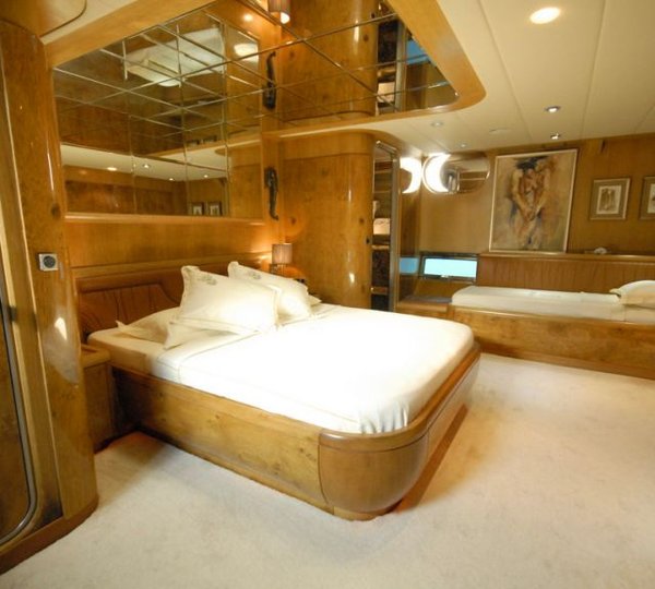 SY SUHEYLA SULTAN Spacious Double