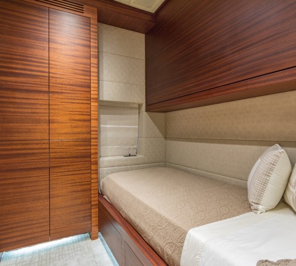 Starboard Guest Cabin And Pullman