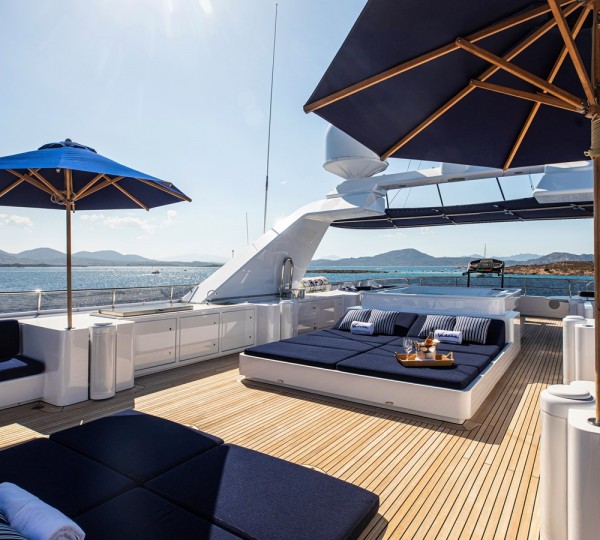 Stunning Sundeck