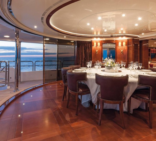 Upper Aft Deck Dining