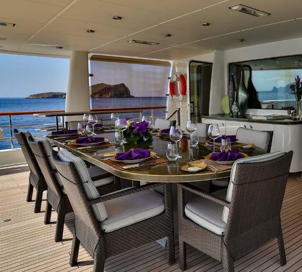 Upper Aft Deck Dining