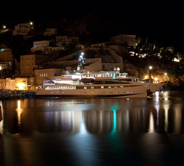 Variety Voyager By Night