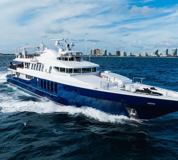 YCM FIFTY Yacht