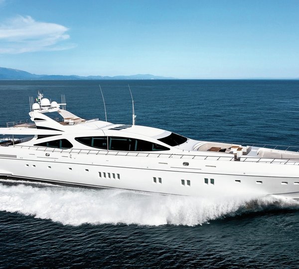 YOU & G Yacht