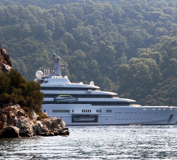 Yacht ECLIPSE