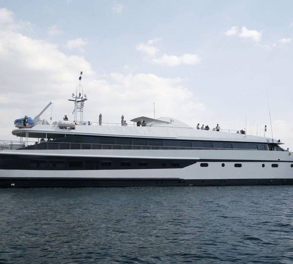Yacht HARMONY G - Porfile 