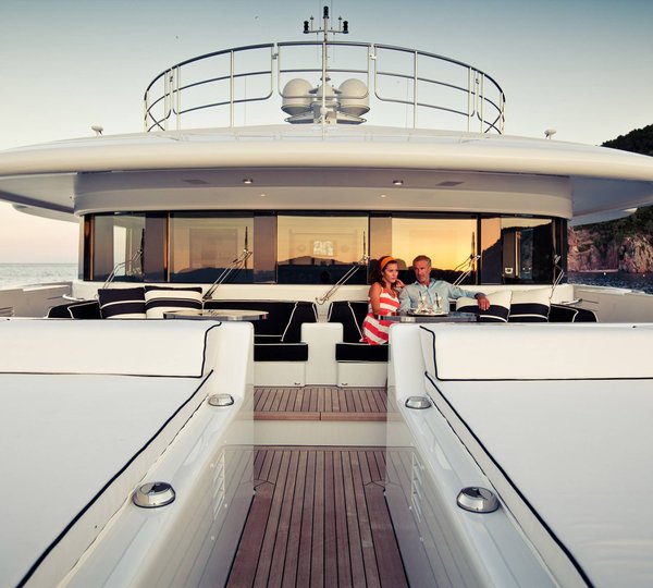 Yacht STEP ONE An Amels 180 LE - Forward Seating