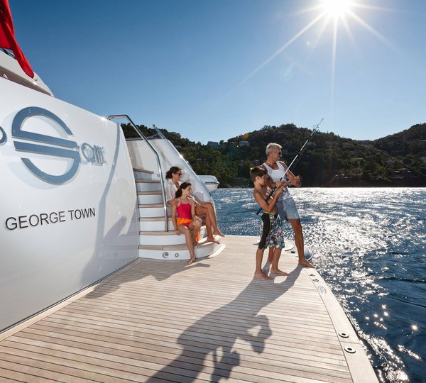 Yacht STEP ONE An Amels 180 LE - Swimming Platform Family Fun