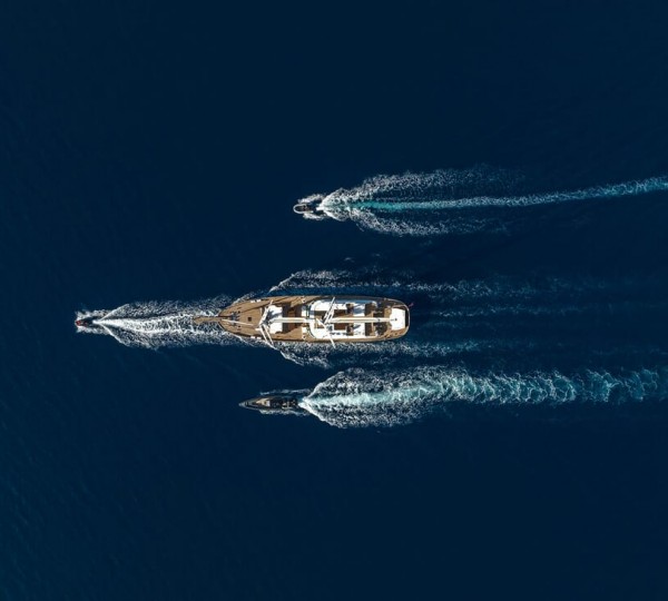 Aerial With Tenders And Toys